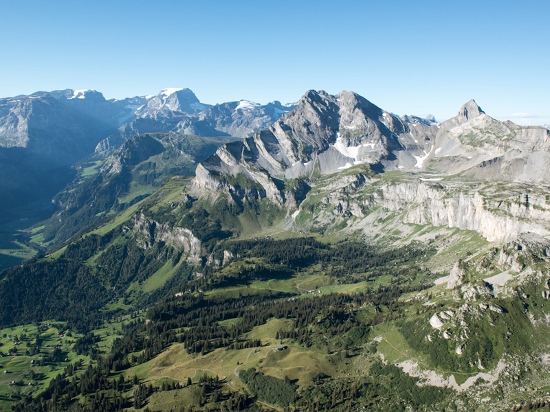 Ortstock und T&ouml;di (Hintergrund)